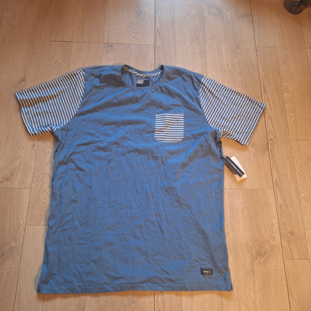 Mens O'Neil T- Shirt size XL. Brand new with tags!